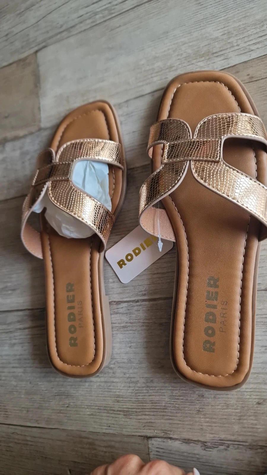Stunning Rodier Paris sandals in rose gold. – photo 4